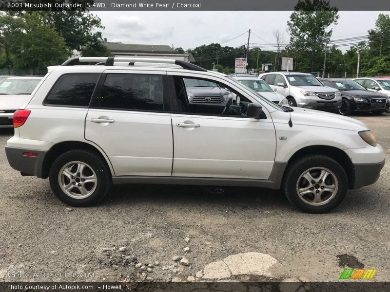 Diamond White Pearl / Charcoal 2003 Mitsubishi Outlander LS 4WD