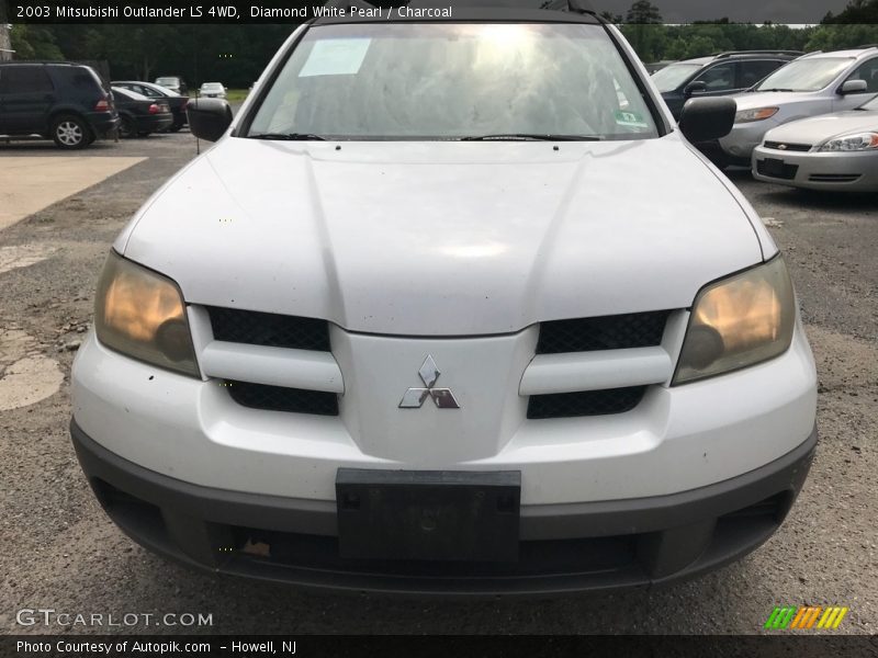 Diamond White Pearl / Charcoal 2003 Mitsubishi Outlander LS 4WD