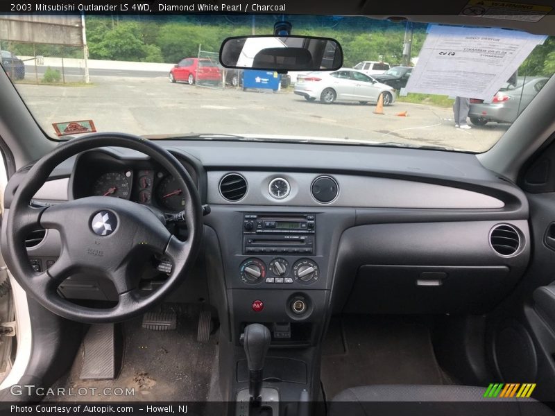 Diamond White Pearl / Charcoal 2003 Mitsubishi Outlander LS 4WD