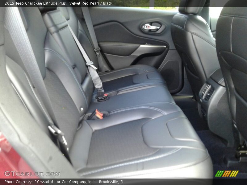 Velvet Red Pearl / Black 2019 Jeep Cherokee Latitude Plus