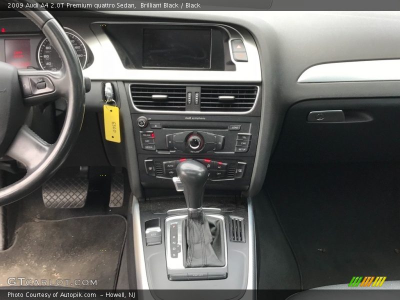 Brilliant Black / Black 2009 Audi A4 2.0T Premium quattro Sedan