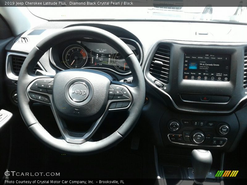 Diamond Black Crystal Pearl / Black 2019 Jeep Cherokee Latitude Plus