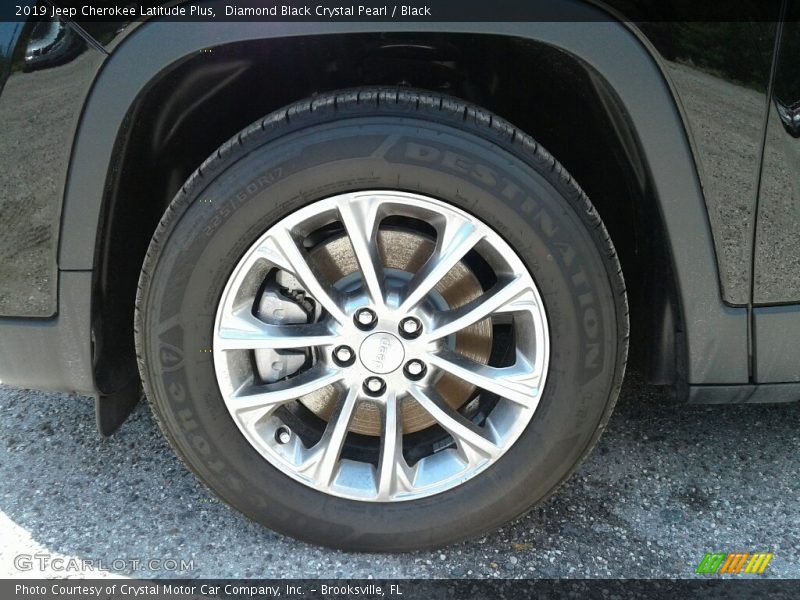 Diamond Black Crystal Pearl / Black 2019 Jeep Cherokee Latitude Plus