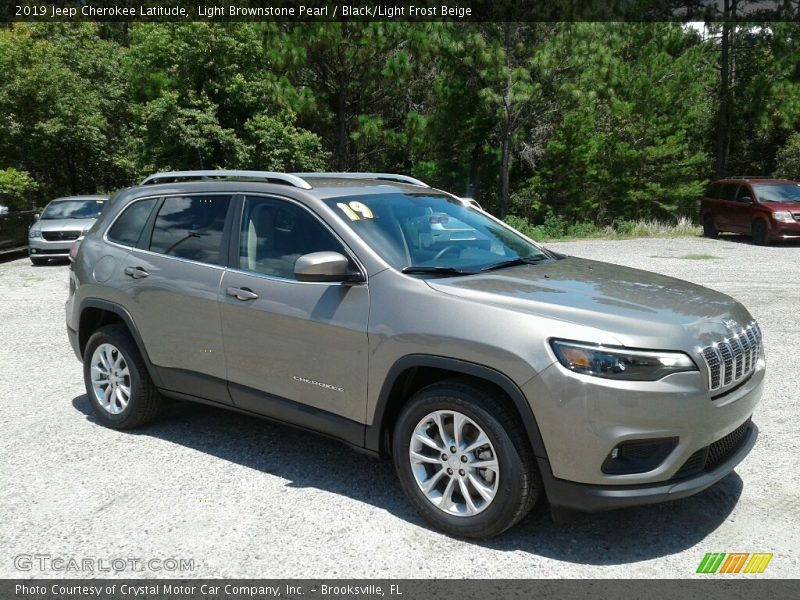 Light Brownstone Pearl / Black/Light Frost Beige 2019 Jeep Cherokee Latitude