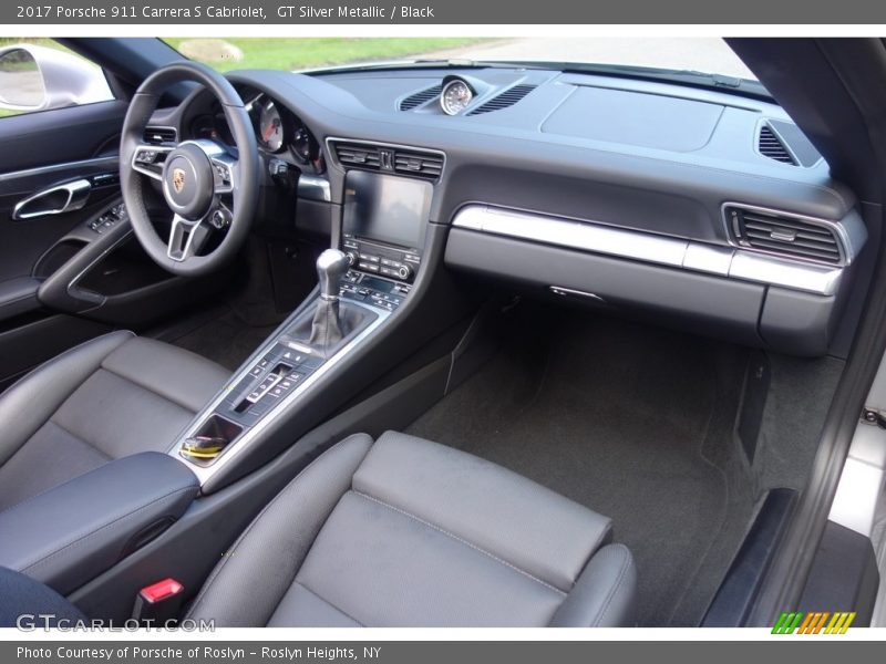 Dashboard of 2017 911 Carrera S Cabriolet