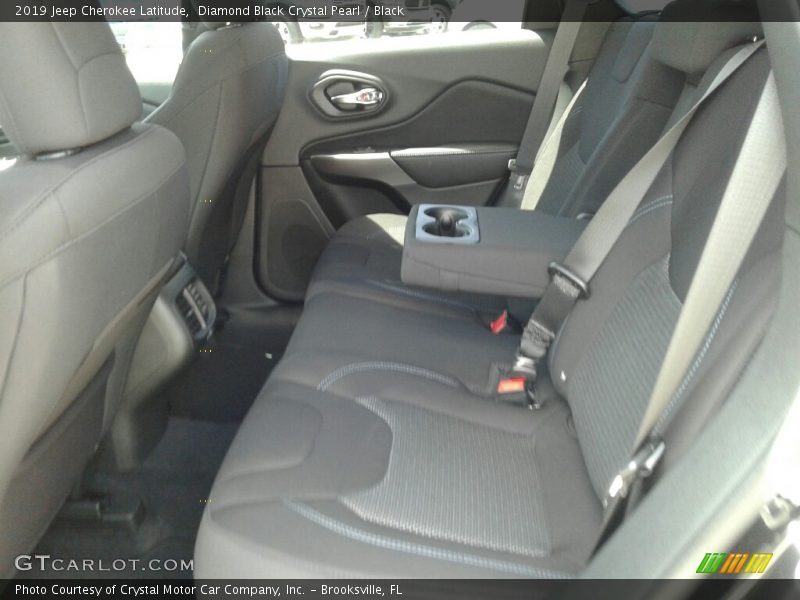 Diamond Black Crystal Pearl / Black 2019 Jeep Cherokee Latitude