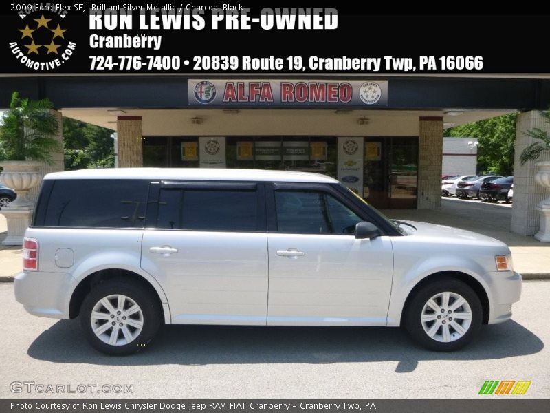 Brilliant Silver Metallic / Charcoal Black 2009 Ford Flex SE