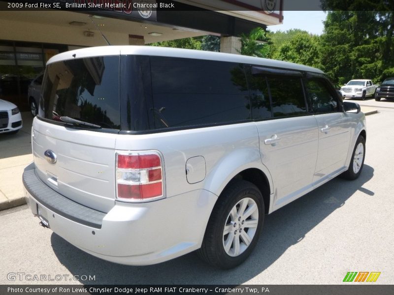 Brilliant Silver Metallic / Charcoal Black 2009 Ford Flex SE