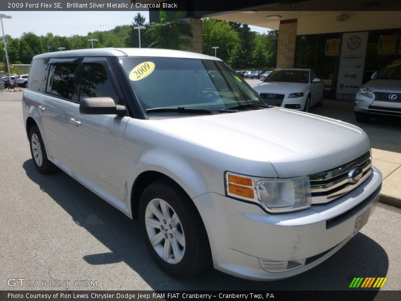 Brilliant Silver Metallic / Charcoal Black 2009 Ford Flex SE