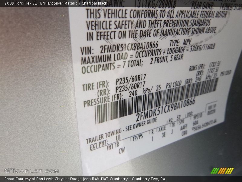 Brilliant Silver Metallic / Charcoal Black 2009 Ford Flex SE