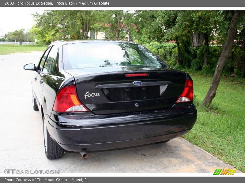 Pitch Black / Medium Graphite 2003 Ford Focus LX Sedan