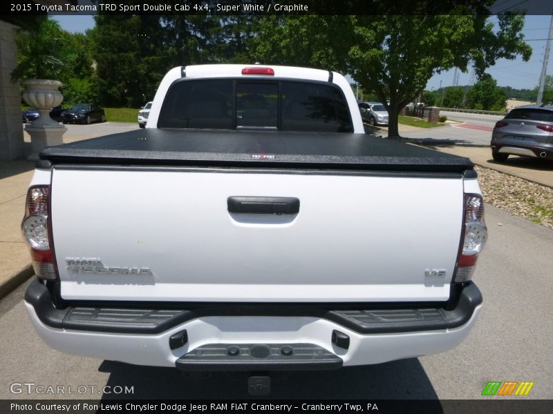 Super White / Graphite 2015 Toyota Tacoma TRD Sport Double Cab 4x4