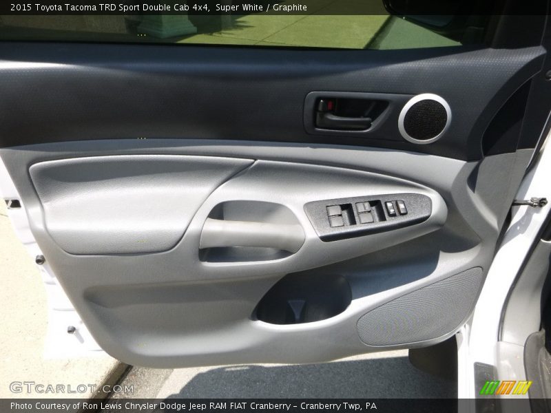 Super White / Graphite 2015 Toyota Tacoma TRD Sport Double Cab 4x4