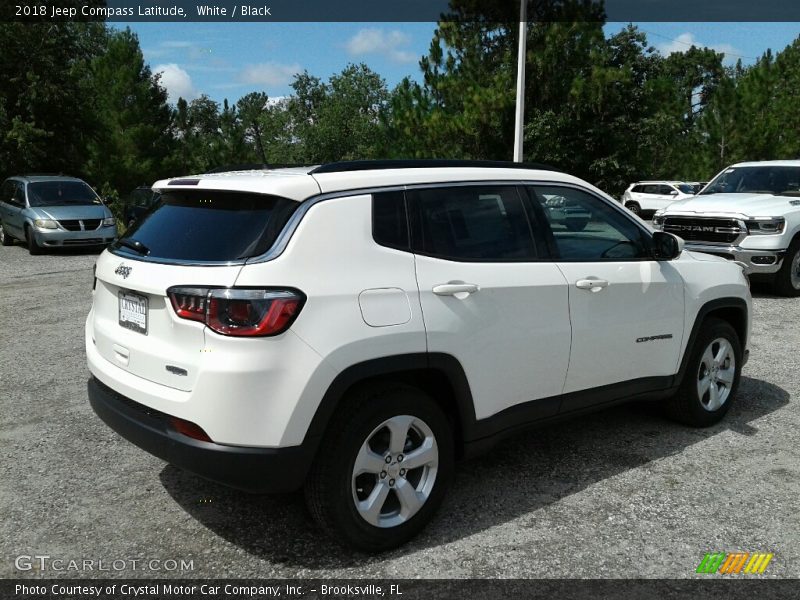 White / Black 2018 Jeep Compass Latitude