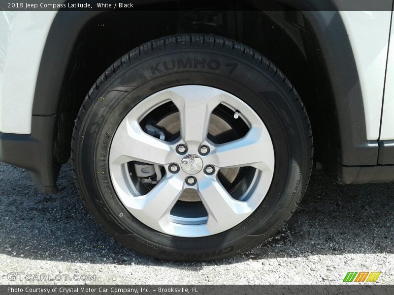 White / Black 2018 Jeep Compass Latitude