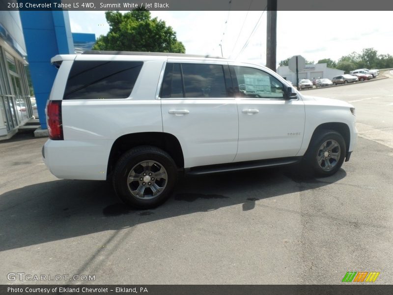 Summit White / Jet Black 2018 Chevrolet Tahoe LS 4WD