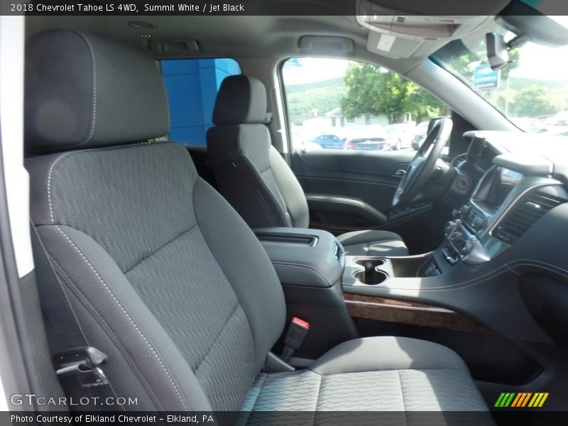Summit White / Jet Black 2018 Chevrolet Tahoe LS 4WD