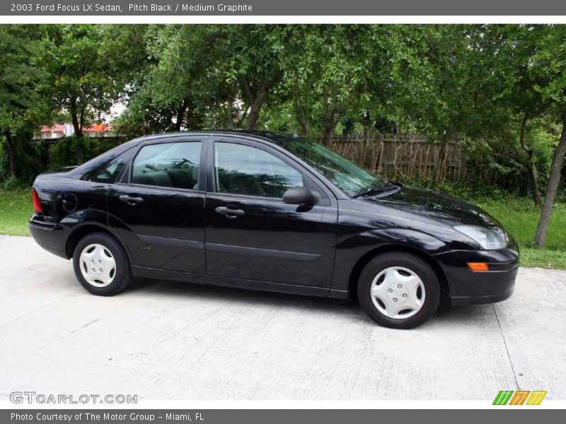 Pitch Black / Medium Graphite 2003 Ford Focus LX Sedan
