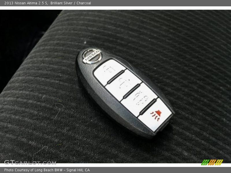 Brilliant Silver / Charcoal 2013 Nissan Altima 2.5 S