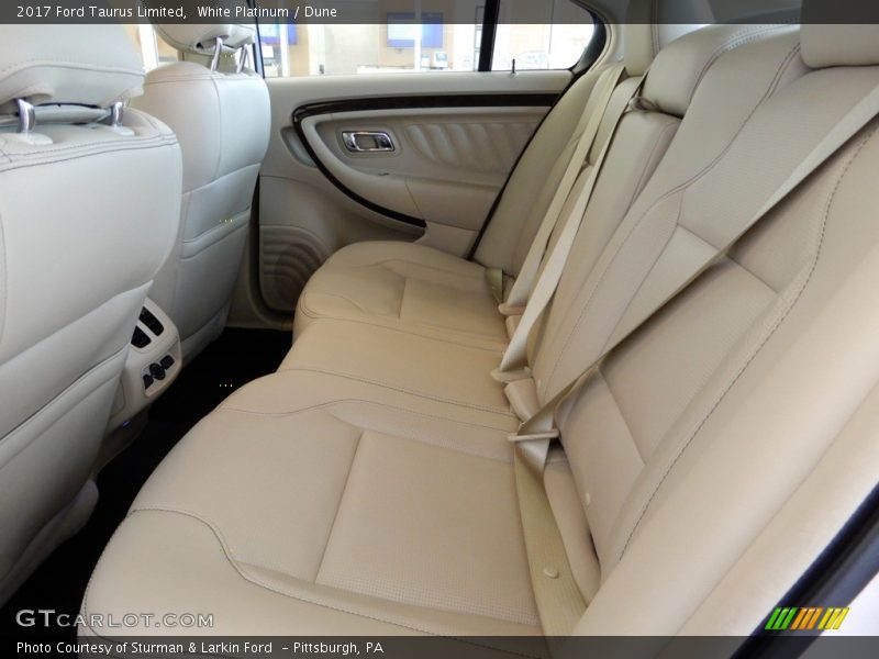 White Platinum / Dune 2017 Ford Taurus Limited