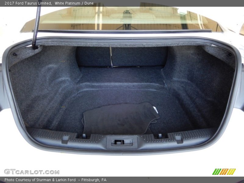 White Platinum / Dune 2017 Ford Taurus Limited