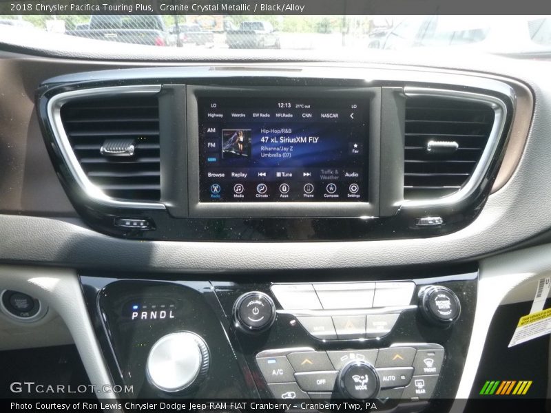 Granite Crystal Metallic / Black/Alloy 2018 Chrysler Pacifica Touring Plus