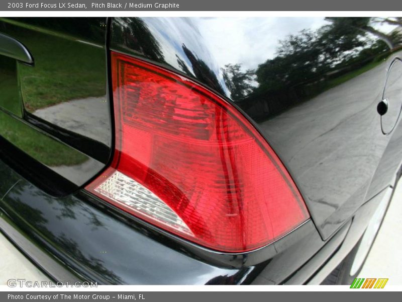Pitch Black / Medium Graphite 2003 Ford Focus LX Sedan