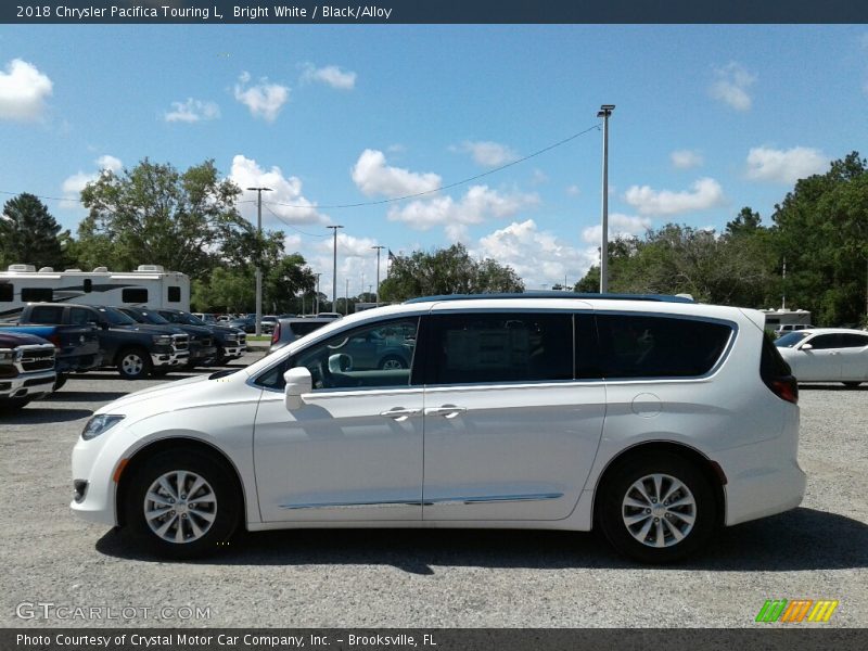 Bright White / Black/Alloy 2018 Chrysler Pacifica Touring L