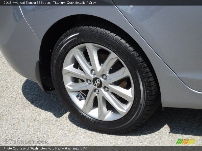 Titanium Gray Metallic / Gray 2015 Hyundai Elantra SE Sedan