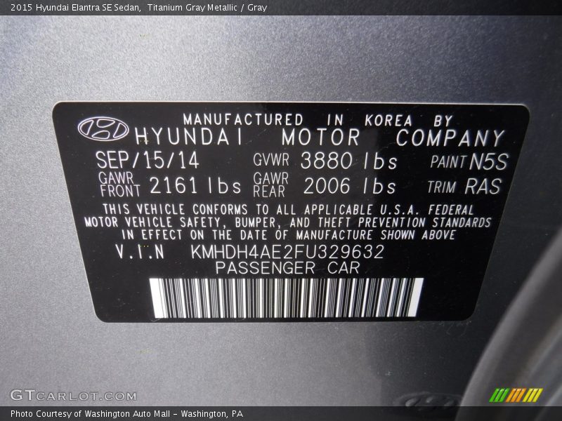 Titanium Gray Metallic / Gray 2015 Hyundai Elantra SE Sedan