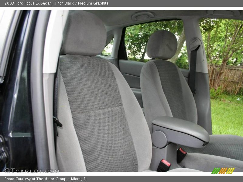 Pitch Black / Medium Graphite 2003 Ford Focus LX Sedan