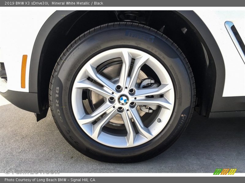 Mineral White Metallic / Black 2019 BMW X3 sDrive30i