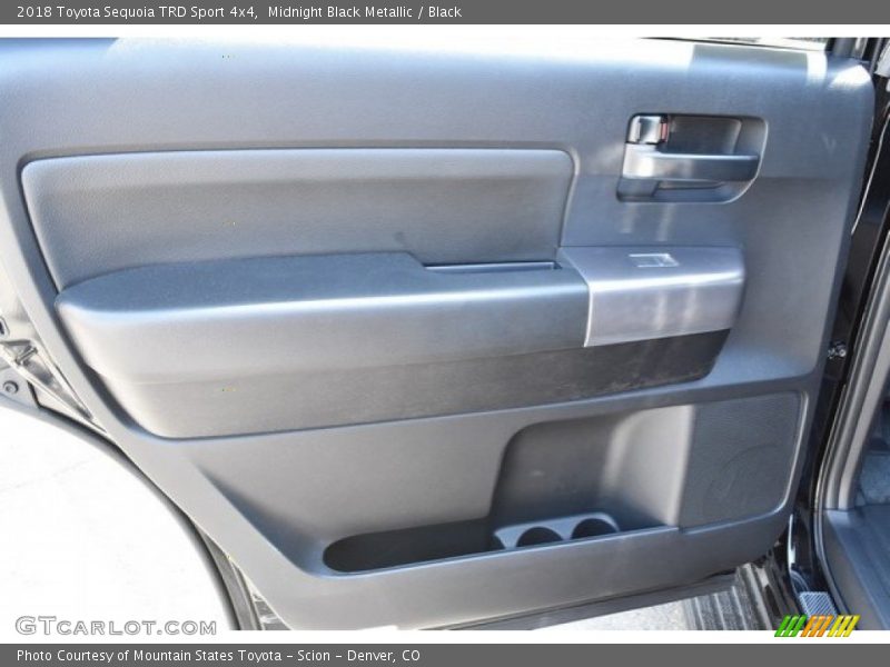 Midnight Black Metallic / Black 2018 Toyota Sequoia TRD Sport 4x4