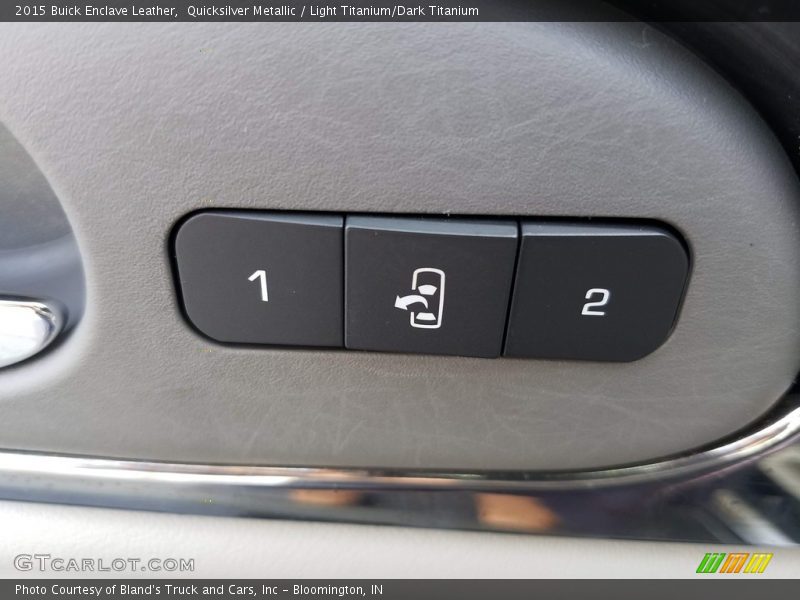 Quicksilver Metallic / Light Titanium/Dark Titanium 2015 Buick Enclave Leather