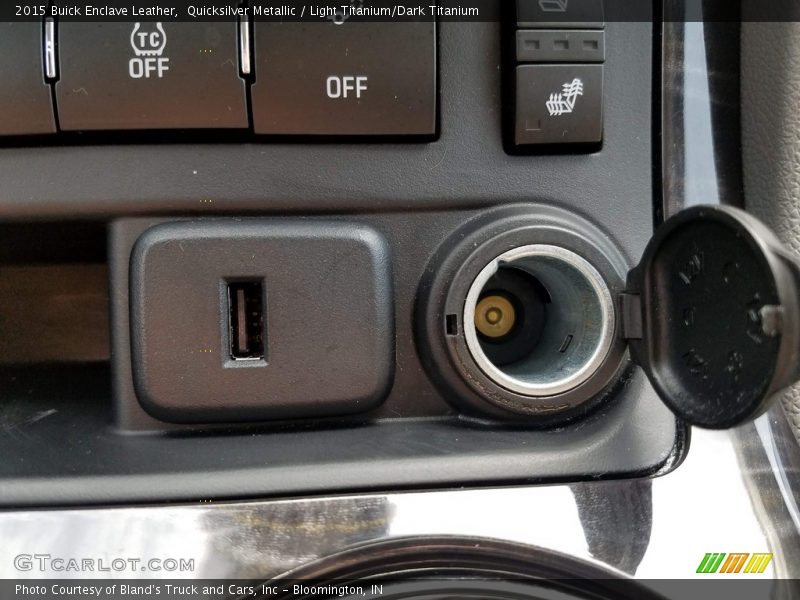 Quicksilver Metallic / Light Titanium/Dark Titanium 2015 Buick Enclave Leather