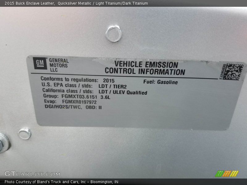 Quicksilver Metallic / Light Titanium/Dark Titanium 2015 Buick Enclave Leather