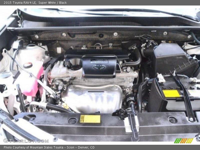 Super White / Black 2015 Toyota RAV4 LE