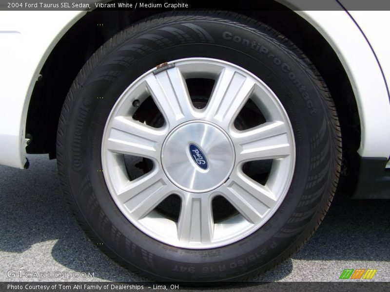 Vibrant White / Medium Graphite 2004 Ford Taurus SEL Sedan