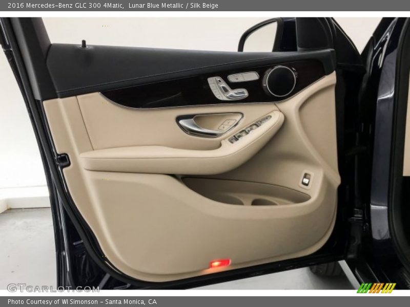 Lunar Blue Metallic / Silk Beige 2016 Mercedes-Benz GLC 300 4Matic
