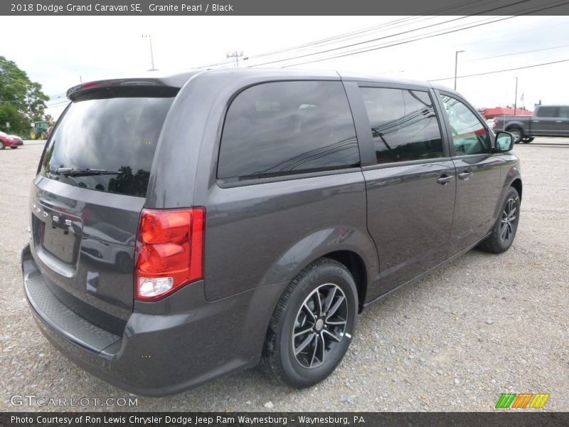 Granite Pearl / Black 2018 Dodge Grand Caravan SE