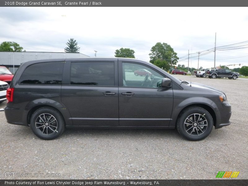 Granite Pearl / Black 2018 Dodge Grand Caravan SE