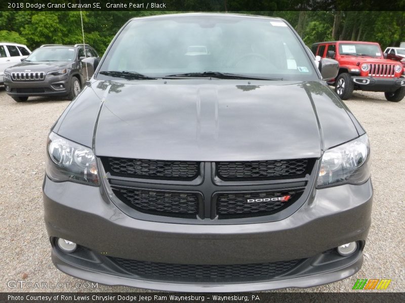 Granite Pearl / Black 2018 Dodge Grand Caravan SE