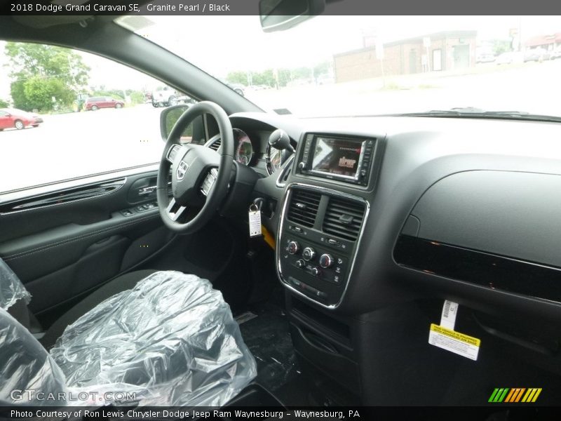 Granite Pearl / Black 2018 Dodge Grand Caravan SE