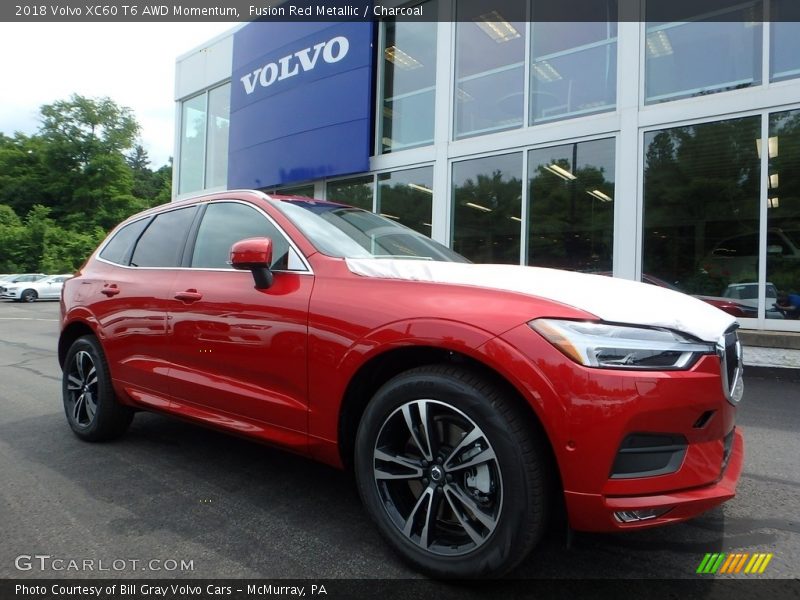 Front 3/4 View of 2018 XC60 T6 AWD Momentum