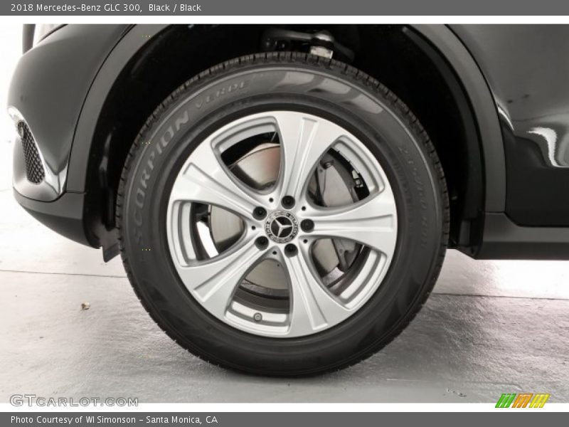 Black / Black 2018 Mercedes-Benz GLC 300