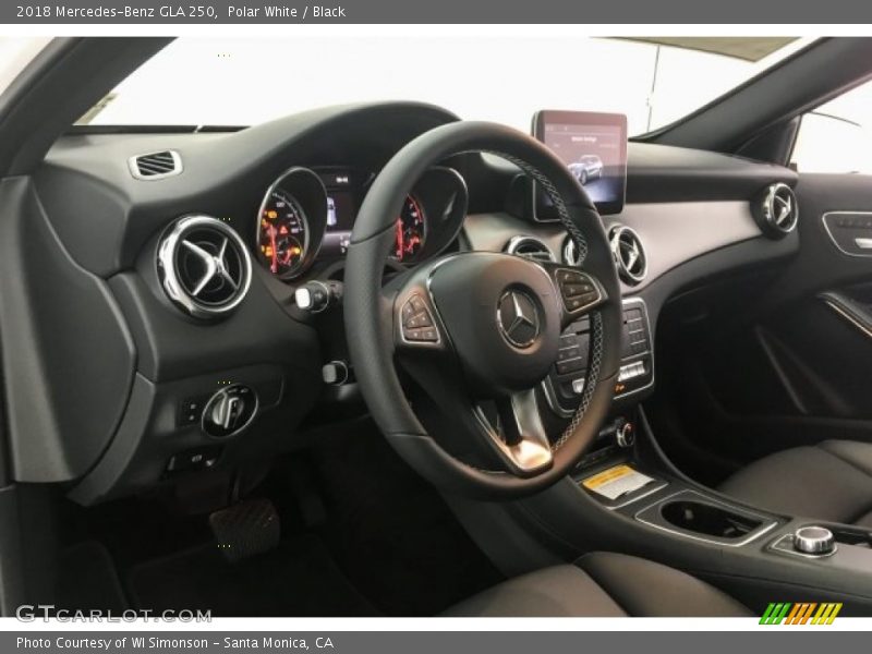 Polar White / Black 2018 Mercedes-Benz GLA 250