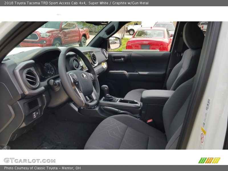 Super White / Graphite w/Gun Metal 2018 Toyota Tacoma TRD Sport Access Cab 4x4