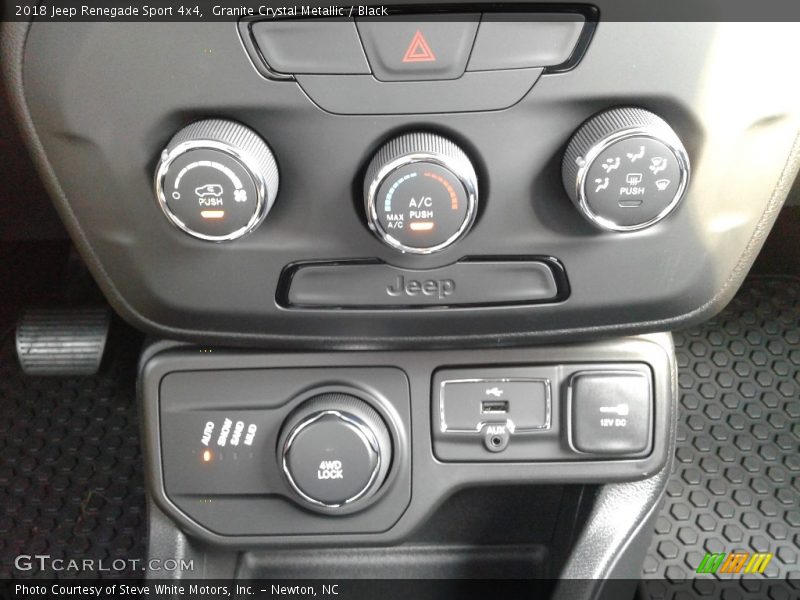Granite Crystal Metallic / Black 2018 Jeep Renegade Sport 4x4
