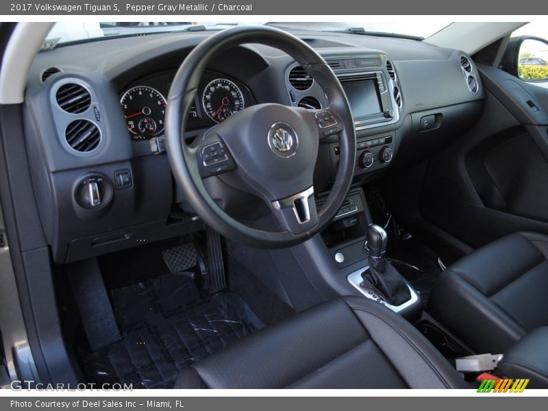 Pepper Gray Metallic / Charcoal 2017 Volkswagen Tiguan S