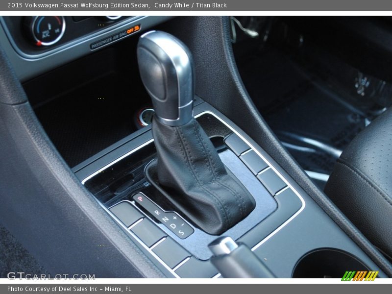 Candy White / Titan Black 2015 Volkswagen Passat Wolfsburg Edition Sedan